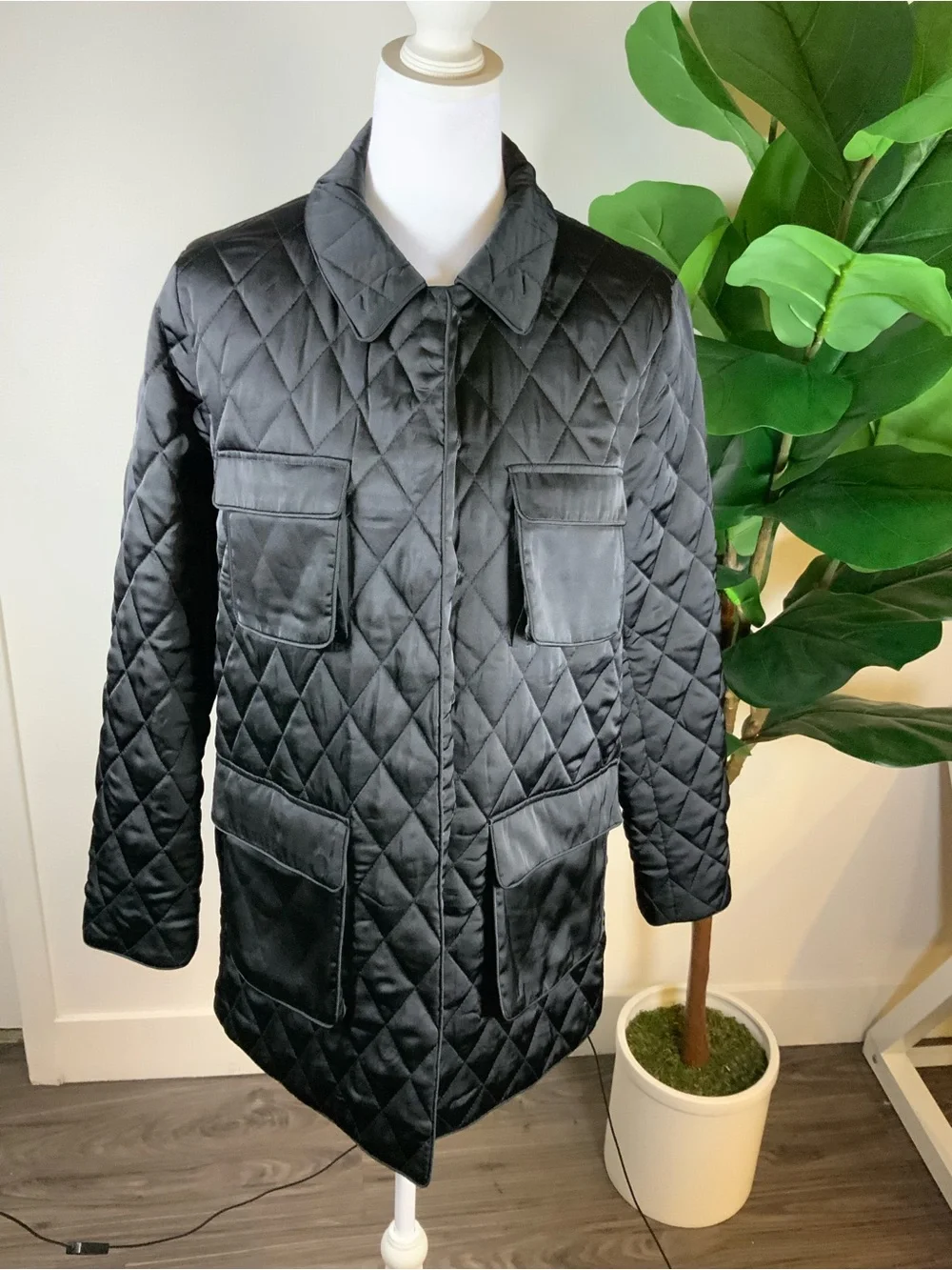 DR2 Black Quilted Pocket Puffer Coat